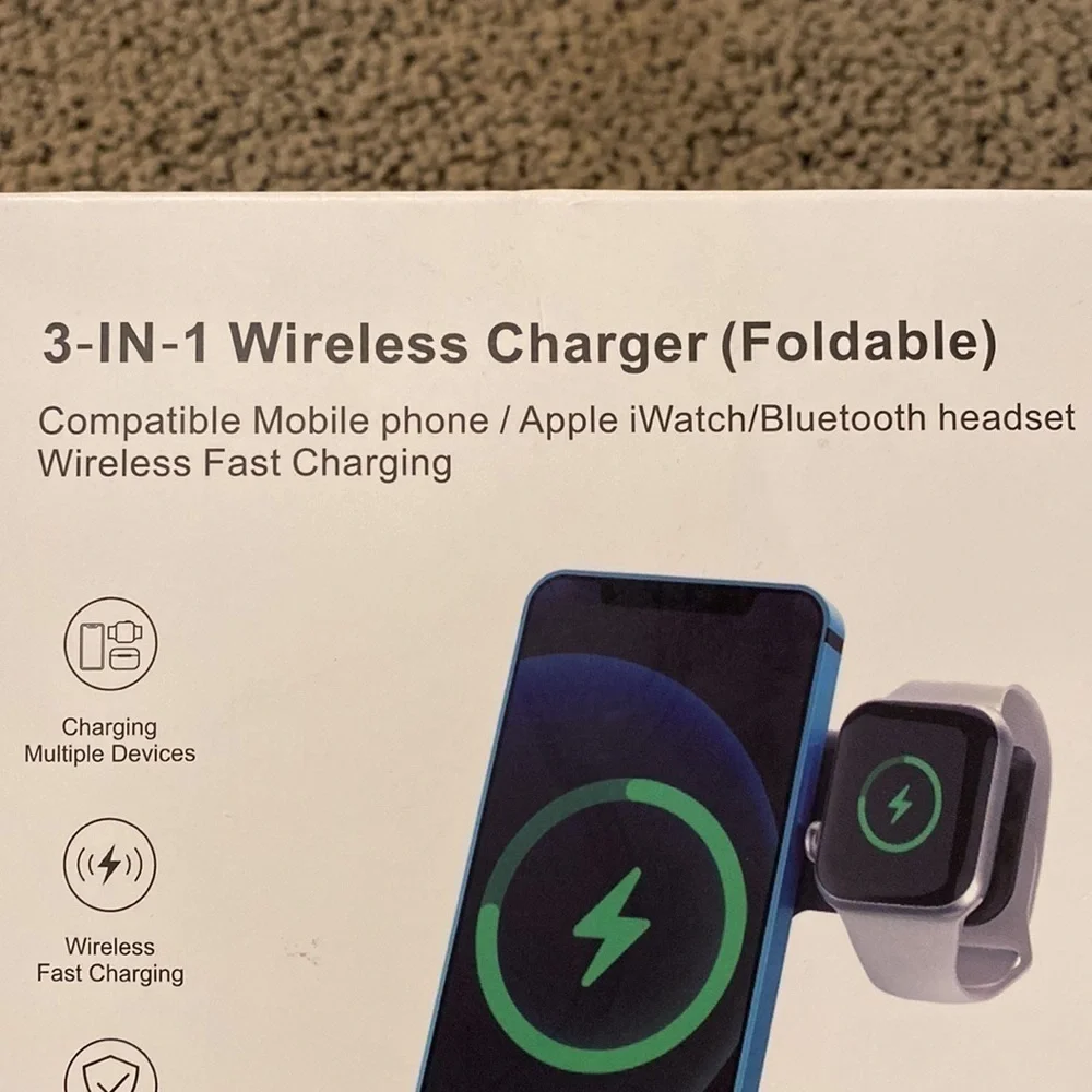 NWT 3-in-1 Wireless Charger (Foldable) for Phone, AirPods and iWatch
